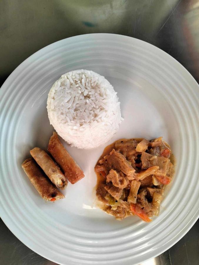Tessie'S Home Stay Bed & Breakfast 公主港 外观 照片