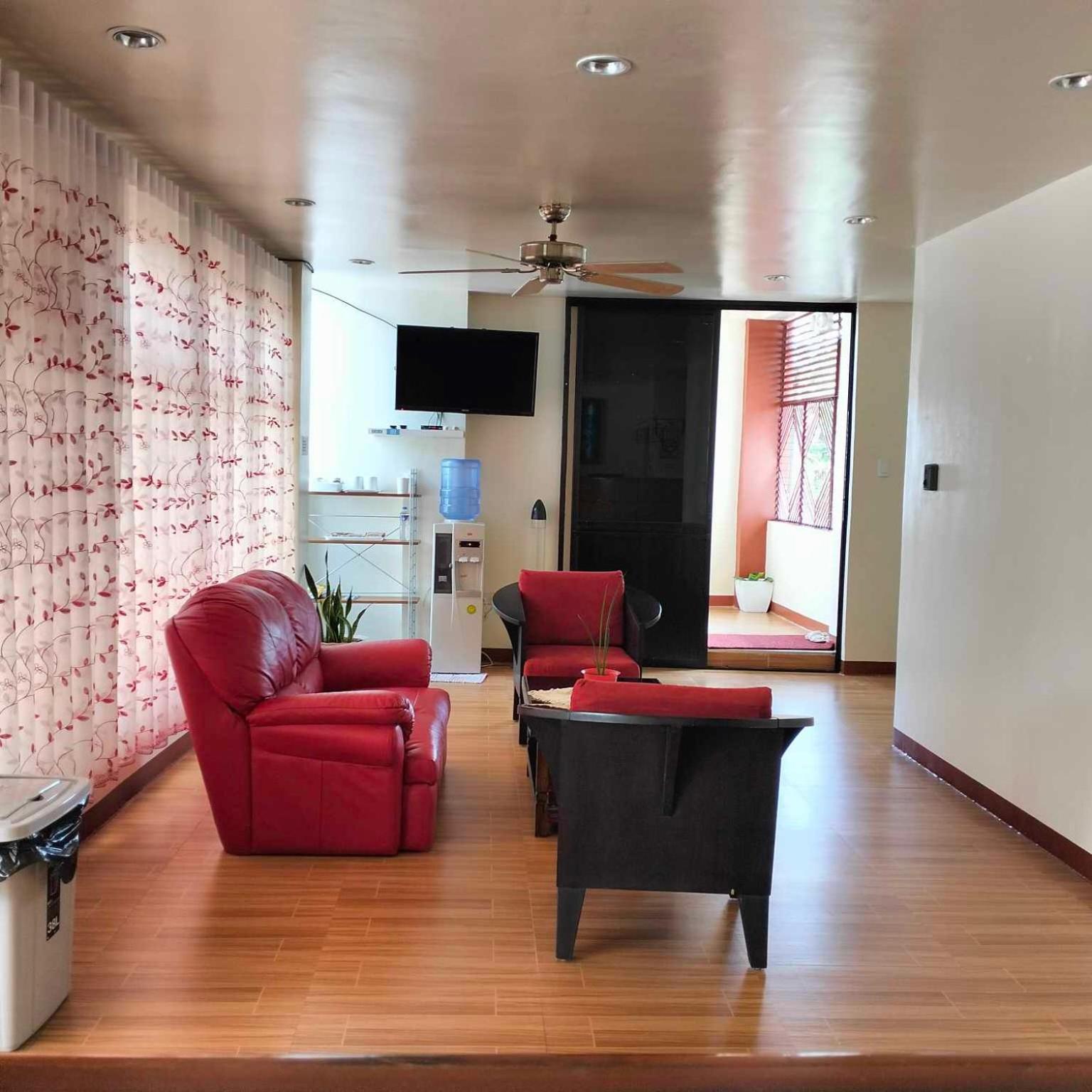 Tessie'S Home Stay Bed & Breakfast 公主港 外观 照片